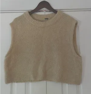 Free People Boucle Knit Cropped Sweater Vest Tan Beige Wool Blend‎ Small thumbnail 1