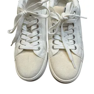 Gianni Bini Shoes Womens Size 7 White Pearl Embellished Low Top Leather Sneakers thumbnail 2
