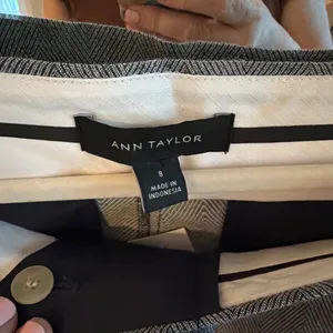Ann Taylor Pants Women’s thumbnail 3
