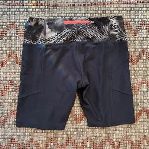 MPG Sport | Women's Black Gray Athletic‎ Workout Athleisure Biker Shorts, Size M thumbnail 2