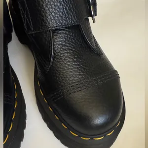 Dr. Martens Women's Devon Flower Buckle Black Leather Platform Boots Size 7 thumbnail 11