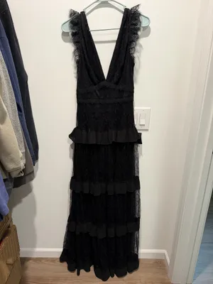 NWT Lulus Lace Tiered Dress  thumbnail 2