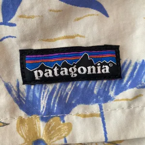 New Patagonia net plus shorts: size woman’s small and still has tags thumbnail 4