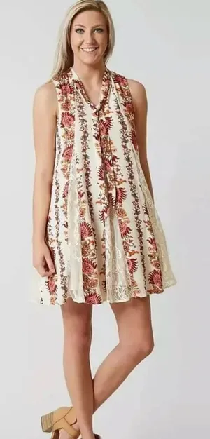 coco + jaimeson small floral lacy babydoll dress thumbnail 1
