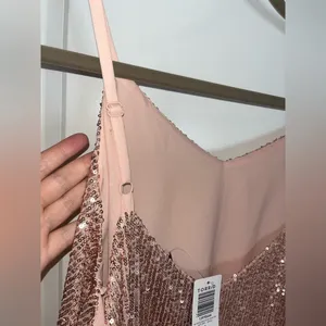 Torrid NWT V-neck Sophie Rose Gold Sequin Woven Swing Lined Relaxed Cami Size 1X thumbnail 12