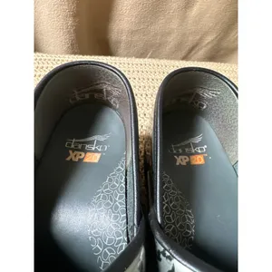 Dansko XP 2.0 Silver Leopard Metallic Patent Leather Clogs Shoes Womens 38 thumbnail 9