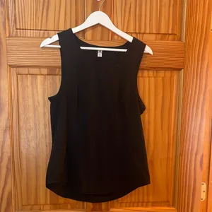 90 Degree By Reflex Size Medium Black Open-Back Activewear Tank Top thumbnail 3