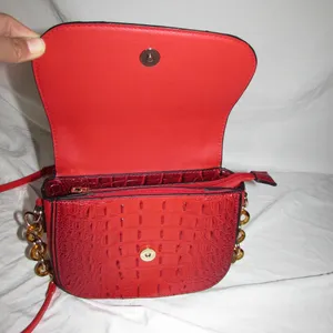 Red Croc thumbnail 2