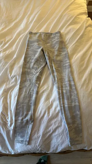 Lululemon Wunder Under High-Rise Jacq thumbnail 7