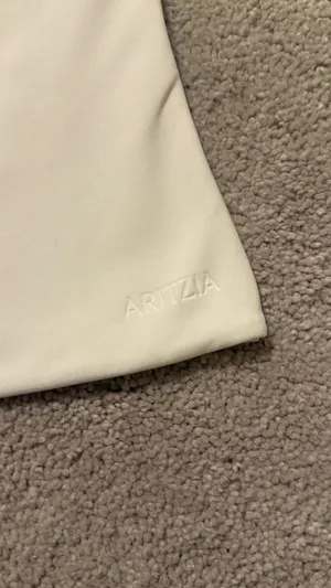 Aritzia Contour Square Neck Short Sleeve thumbnail 2