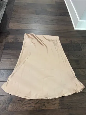 New With Tags Wishlist Beige Satin Slip Skirt Sz M thumbnail 7