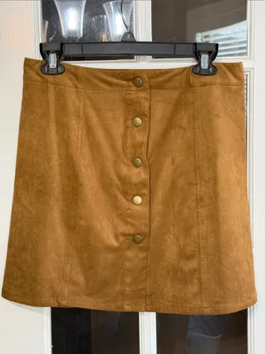 XHILARATION Snap-Front Faux Suede A-Line Mini Skirt in Camel Size Medium thumbnail 5