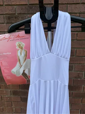 Marilyn Monroe Costume White Dress Hollywood Deluxe Small 6/8 Halloween New Sexy thumbnail 2