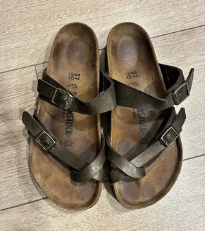 Birkenstock Women’s Mayari Buckle Sandals Brown Metallic Bronze Size 6 thumbnail 1