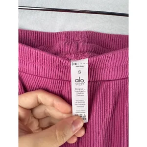 Women’s Alo Yoga Small Mauvish Pink Ribbed Pants thumbnail 5