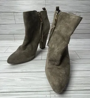 Steve Madden Jannyce Olive Suede Block Heel Ankle Boots Pointed Toe Womens‎ 9M thumbnail 1