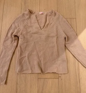 Pink Lily Dusty Pink V-Neck Knit Sweater thumbnail 1