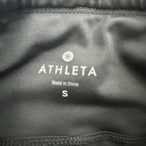 Athleta Low Rise Bike Shorts 4" Gray Athletic Athleisure Workout Women's Small thumbnail 4