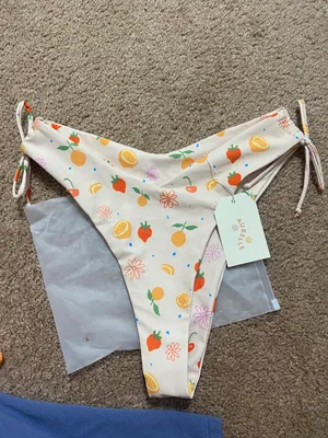 Aurelle Bathing Suit Bottoms Size M thumbnail 1