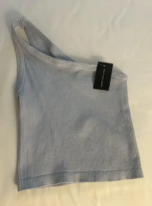 NIKIBIKI Ribbed One-Shoulder Seamless Crop Top thumbnail 1