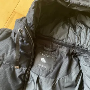 Zara Puffer Jacket thumbnail 6