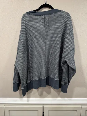 AE Big Hug V-Neck Waffle Navy Sweatshirt thumbnail 6