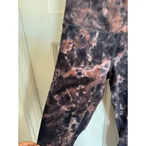 Lululemon Align High-Rise leggings in‎ a Diamond Dye Graphite Grey Pink Pastel thumbnail 5
