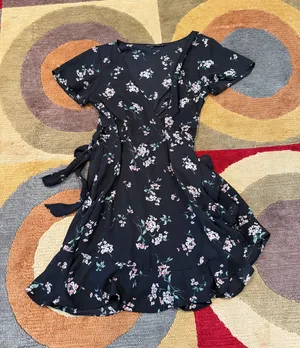 Abercrombie & Fitch Black Floral Print Wrap Dress Short Sleeve Low Cut Small thumbnail 1