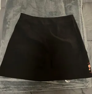 Francesca’s Floral Skirt thumbnail 3