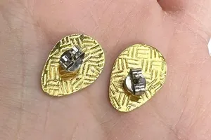 Vintage Red Rose Cloisonné Enamel Egg Shaped Pierced Earrings thumbnail 7