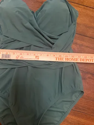 Lands' End Green Slimming Full Coverage One Piece Swimsuit Size 12 thumbnail 7