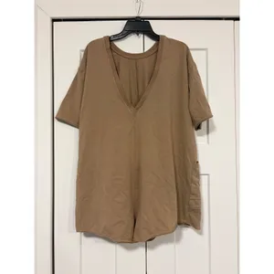 Free People FP Movement Hot Shot‎ Crew Neck Short Sleeve V Back Tee Romper thumbnail 4