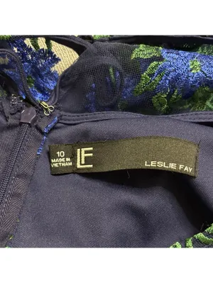 💕NWOT Leslie Fay Navy Dress Blue Floral Embroidered Bell Sleeve Sheath Sheer thumbnail 8