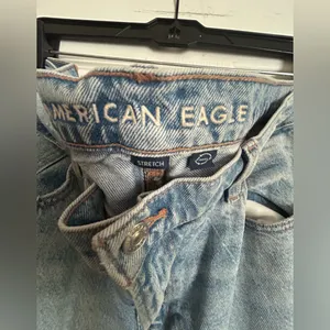 American Eagle Light Blue jeans thumbnail 3