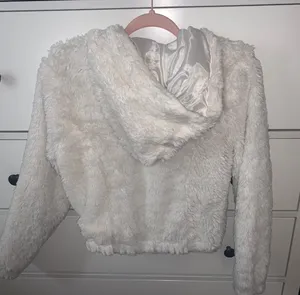 Ambiance Apparel White Winter Faux Fur Zip-up Jacket thumbnail 4