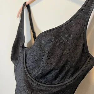 Victoria's Secret PINK Black Lace Corset Bra Top Underwire Floral XL thumbnail 4