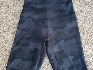 Lululemon Black Camo Align Shorts thumbnail 1