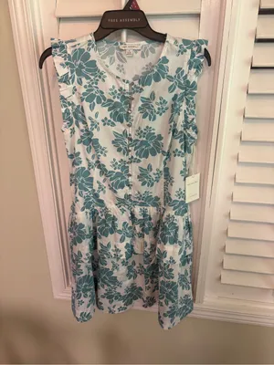 Free Assembly White And Blue Flutter Sleeve Floral Dress Size Small thumbnail 2