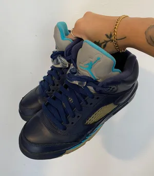 Jordan Air  5 Retro BG ‘Pre-Grape’ thumbnail 3