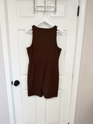 Babaton Brown Minimalist Athletic XL Romper Workout Bodysuit Aritzia Athleisure thumbnail 6
