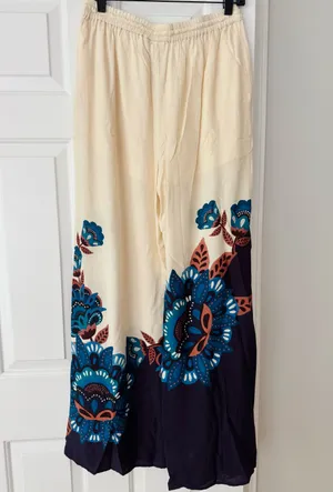 Farm Rio Martina Printed Pull-on Wide-Leg Pants, Size M thumbnail 11