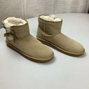 Koolaburra by UGG Victoria Mini Boots Sand Beige Suede Womens Sz 9 EUC thumbnail 2
