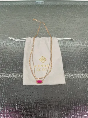 Necklace thumbnail 2