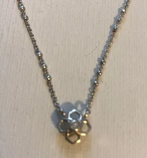 Kendra Scott flower pendant silver necklace thumbnail 4