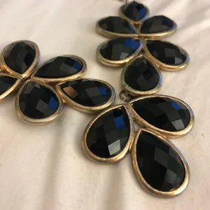 Black and gold bib necklace thumbnail 2