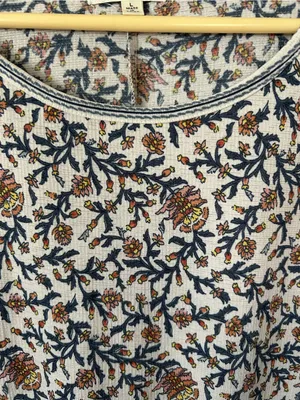 Max Studio Cream Floral Short Sleeve Blouse with Navy & Rust Accents thumbnail 4