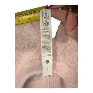Lululemon Alpaca Wool Blend Cropped Crewneck Sweater Size S Pink thumbnail 4