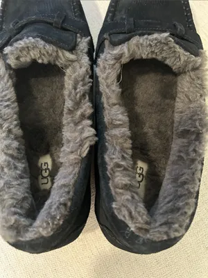 UGG Willow Slipper - Women's, Black, Size 12, NWOT Display pair thumbnail 10