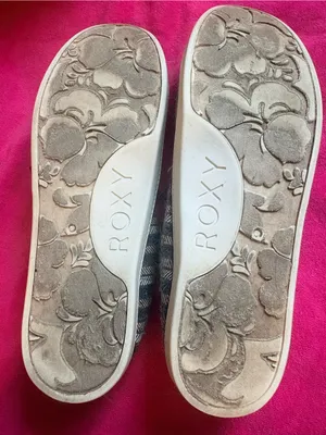 Roxy Bayshore slip on shoe -Well loved striped with faux fur lining - flaw thumbnail 3