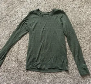 Lululemon Long Sleve Top thumbnail 1